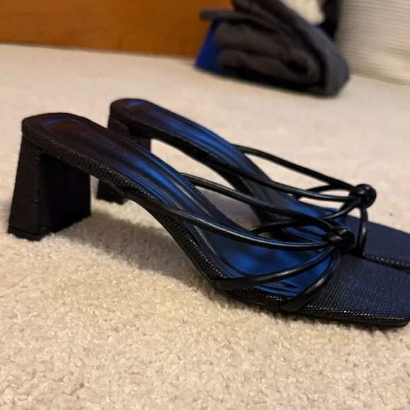 Classic Black Knotted Strap Square-Toe Heels - Picture 5 of 5